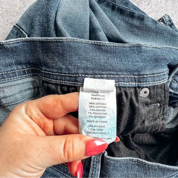 Level 99 Tanya Highest Rise Crop Medium Wash Jean Size 31 - Picture 9 of 10